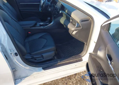 2024 Toyota Camry Se z USA, uszkodzony, nr VIN 4T1G11BK1RU121640